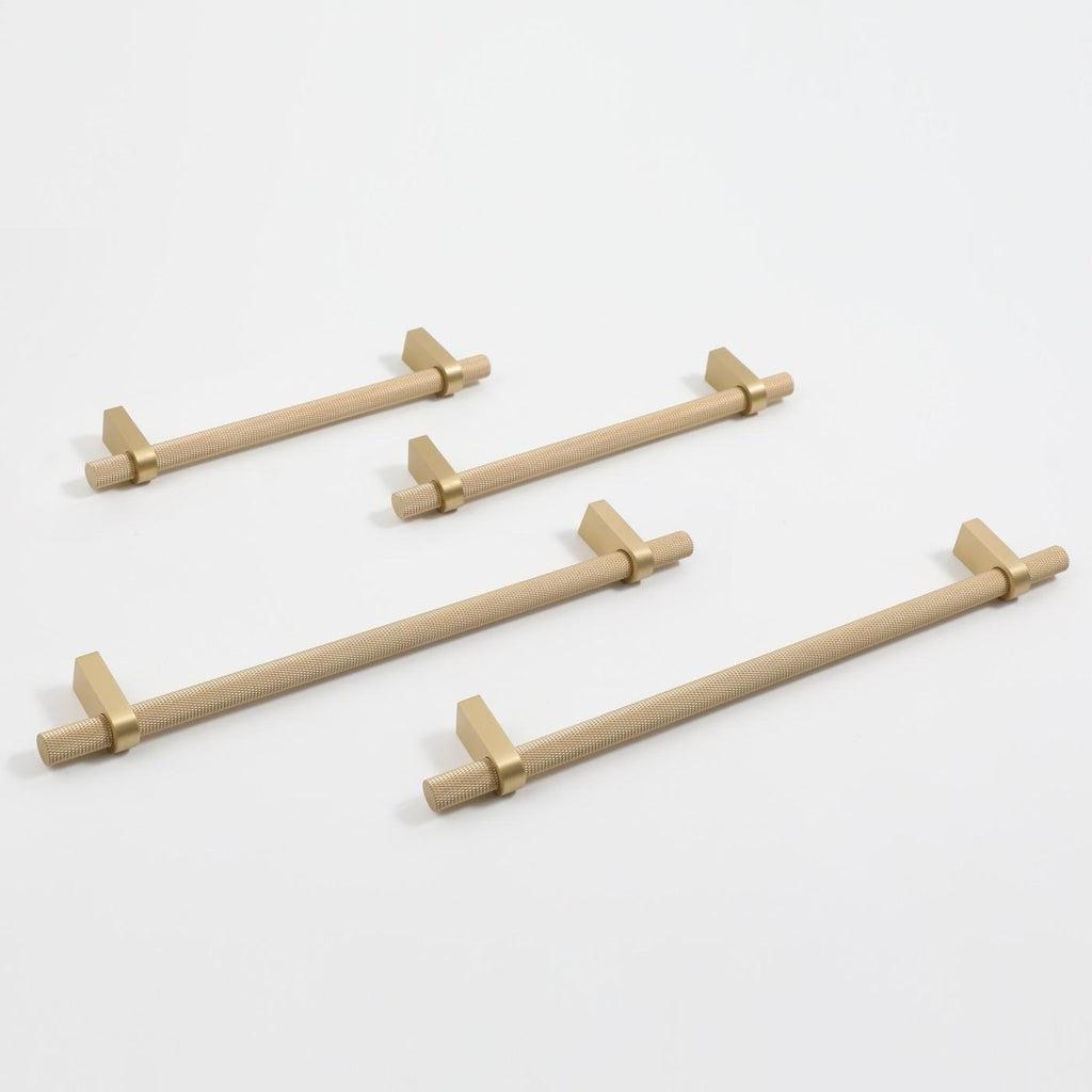 The Monarch Knurled Pull