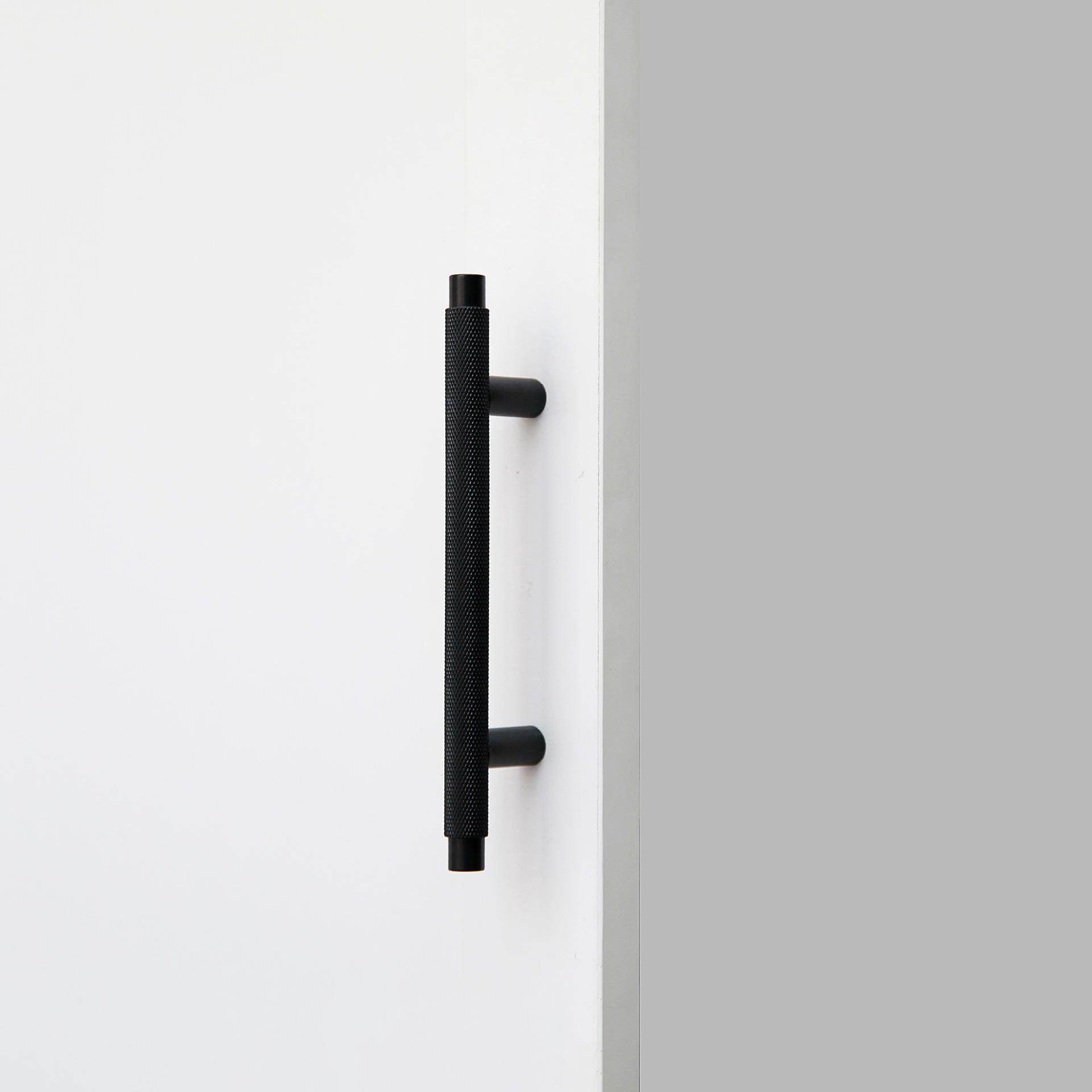 The Beacon Knurled Bar Pull